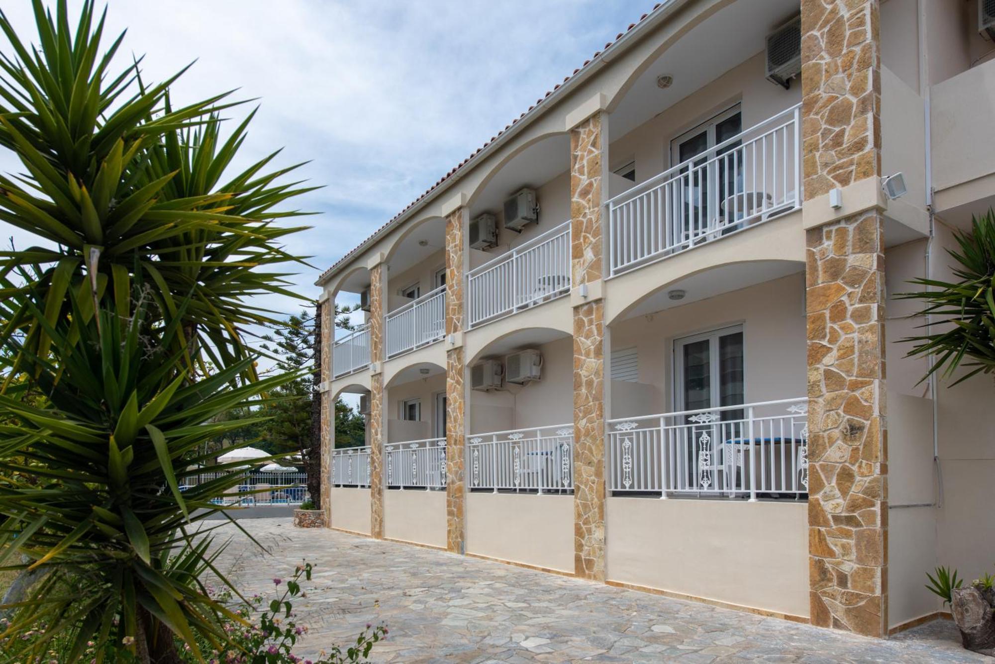 Tsolakis Studios & Apartments Laganas Exterior photo